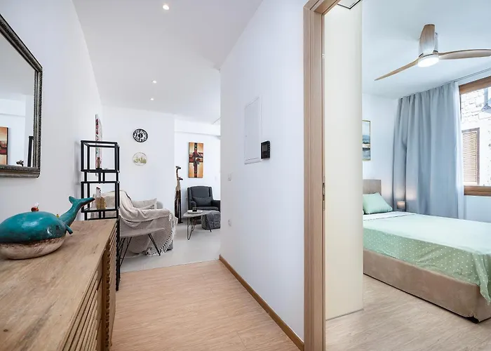 The Rustic Lane - Old Town Kos