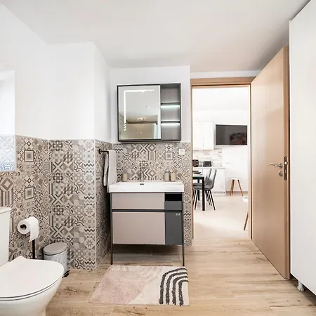 Appartement The Rustic Lane - Old Town Kos-stad