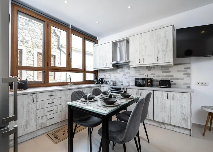 Appartement The Rustic Lane - Old Town Kos-stad