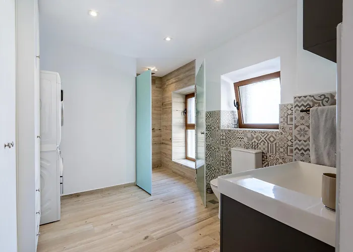 The Rustic Lane - Old Town